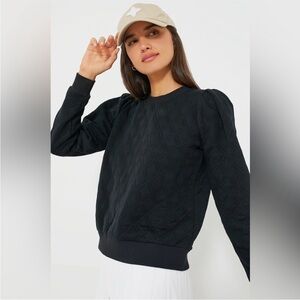Tuckernuck Sport Black Puff Sleeve Campbell Pullover